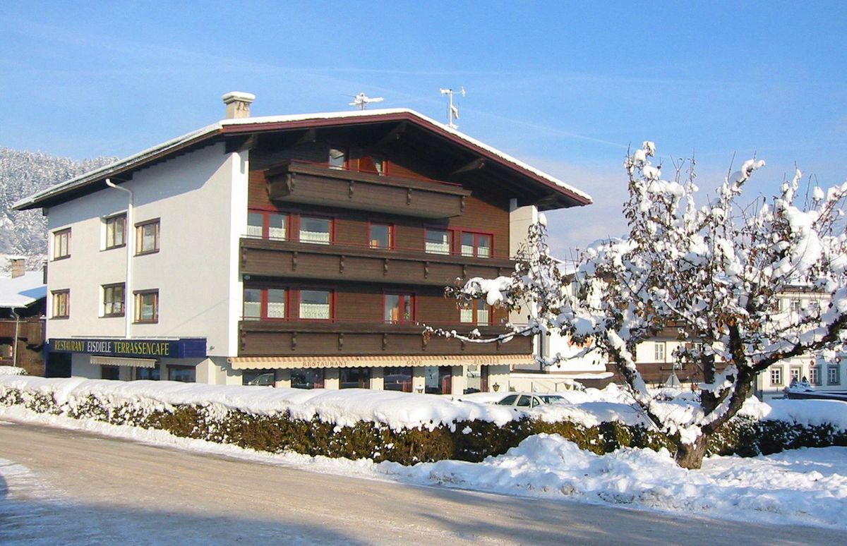 Skiurlaub zum Jahreswechsel 2026/27 in Fügen – Gasthof Hoppeter
