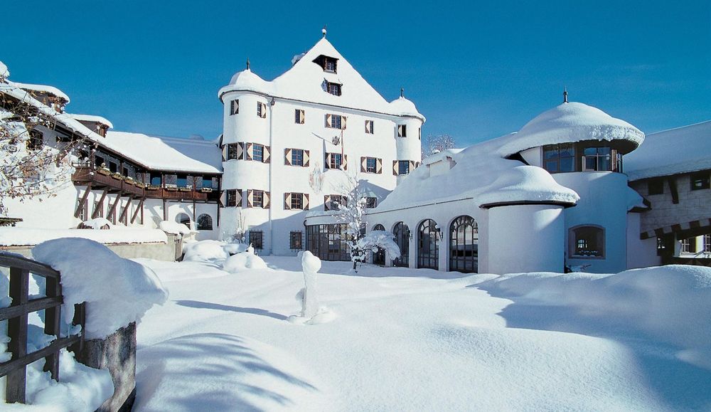 Familienurlaub über Silvester 2026/27 im Family Hotel Schloss Rosenegg in Fieberbrunn