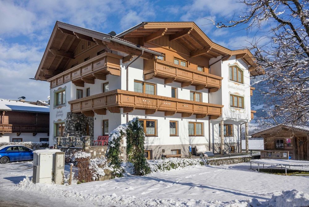 Skiurlaub Neujahr 2026/27 im Gästehaus Schneeberger in Mayrhofen